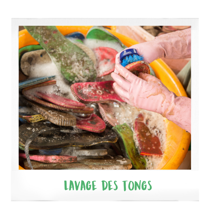 Lavage des tongs par ocean Sole pour créer des œuvres d'art